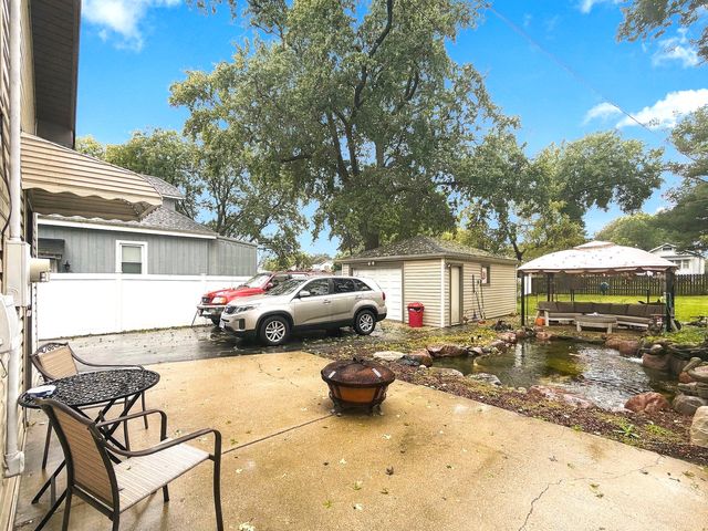 458 S Harvard Avenue, Villa Park, IL 60181