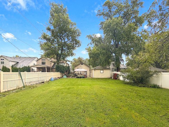 458 S Harvard Avenue, Villa Park, IL 60181