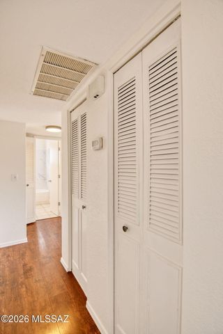 6717 E Calle La Paz Unit D, Tucson, AZ 85715