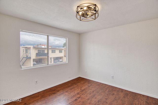 6717 E Calle La Paz Unit D, Tucson, AZ 85715