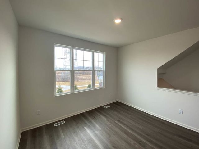 577 Yosemite Way, Mundelein, IL 60060