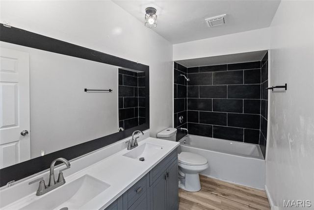7440 W C Street, Belleville, IL 62223