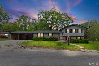 7440 W C Street, Belleville, IL 62223