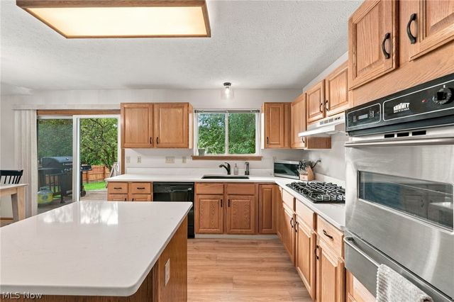2826 Aaron Drive, Medina, OH 44256