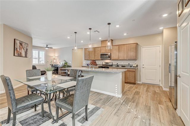 10255 Crimson Currant Street, Las Vegas, NV 89143