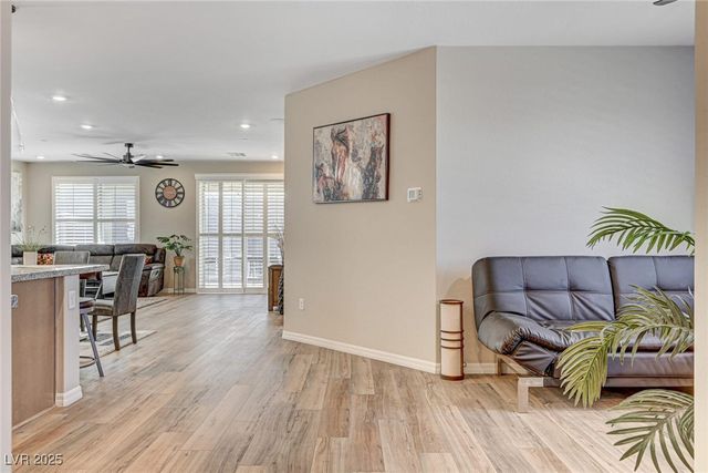 10255 Crimson Currant Street, Las Vegas, NV 89143