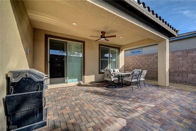 10255 Crimson Currant Street, Las Vegas, NV 89143