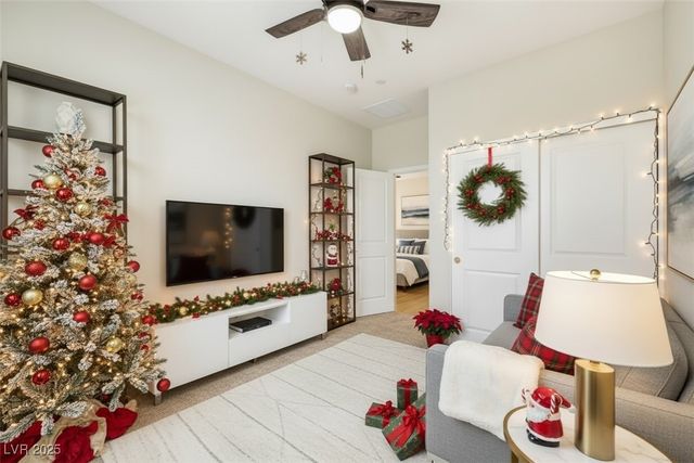 10255 Crimson Currant Street, Las Vegas, NV 89143