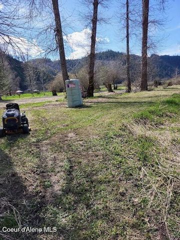 997 W Riverside Dr, St. Maries, ID 83861