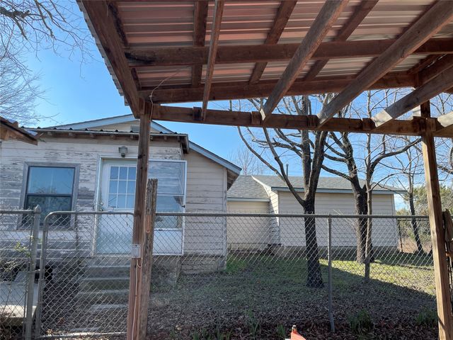 2473 County Road 199, Iredell, TX 76649