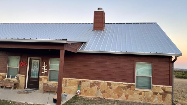 2473 County Road 199, Iredell, TX 76649