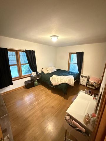 7531 25th AVENUE, Kenosha, WI 53143