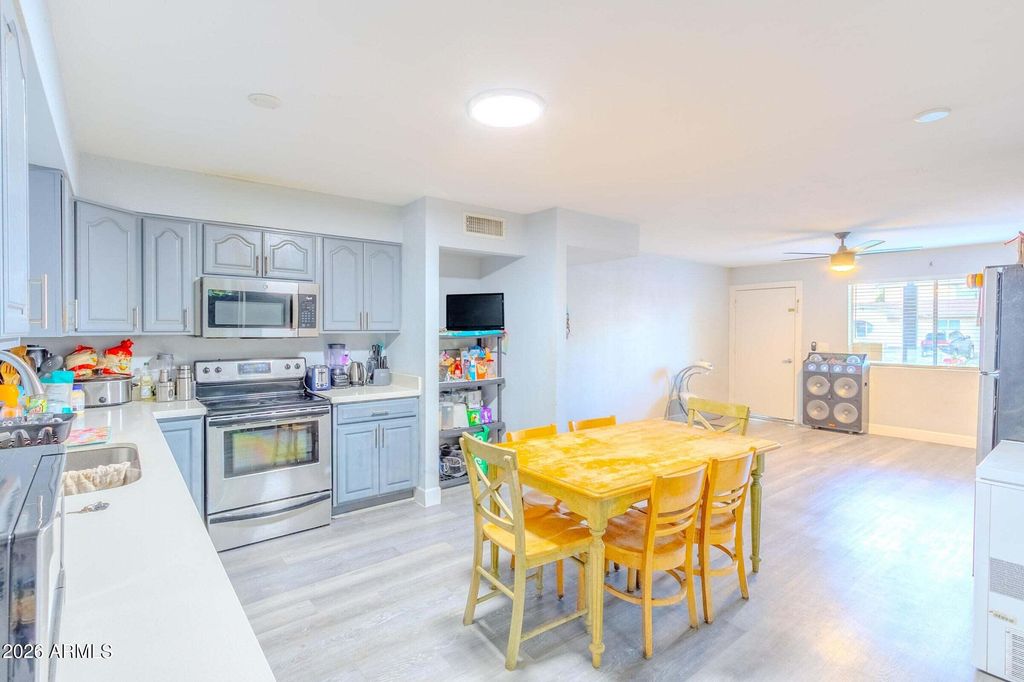 7139 W WILSHIRE Drive, Phoenix, AZ 85035 — photo 5