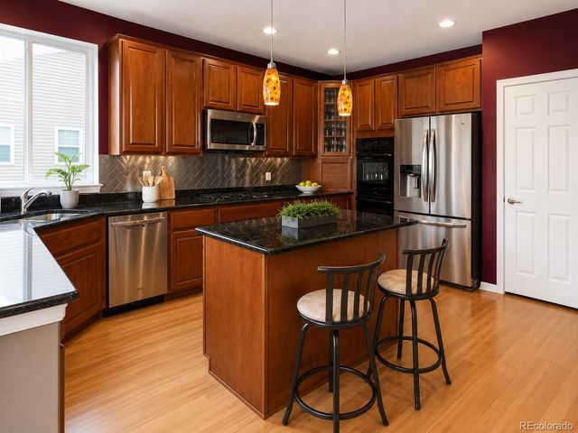 899 Tarpan Place, Castle Rock, CO 80104
