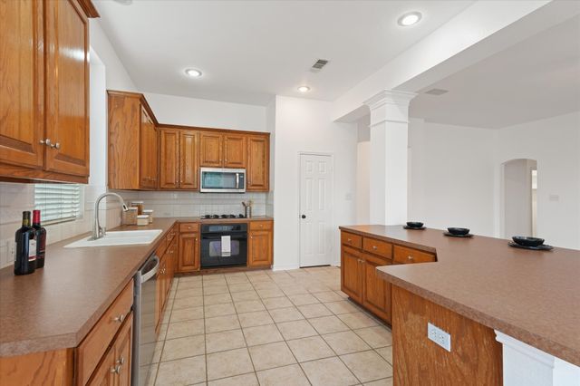 2308 Laura Elizabeth Trail, Mansfield, TX 76063