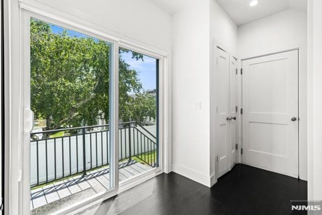 28 Lamb Court, Norwood, NJ 07648