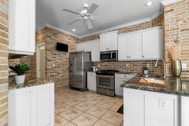 12304 WYCLIFF PLACE, Tampa, FL 33626