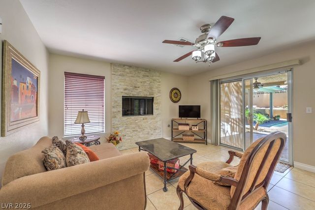 613 Overview Drive, Las Vegas, NV 89145