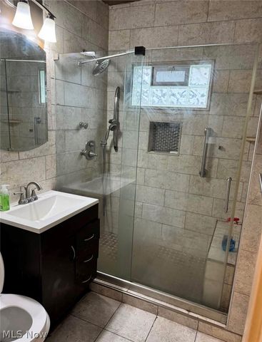 3290 E 143, Cleveland, OH 44120