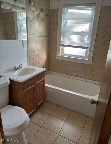 3290 E 143, Cleveland, OH 44120