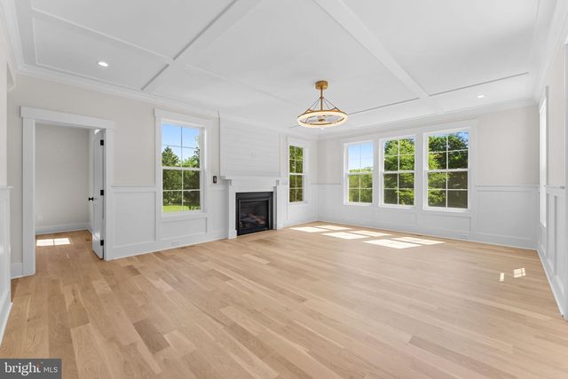 17 HICKORY LN, Malvern, PA 19355