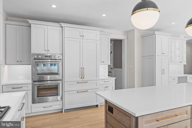 17 HICKORY LN, Malvern, PA 19355