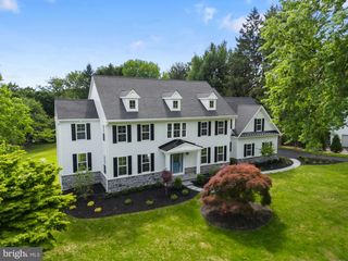 17 HICKORY LN, Malvern, PA 19355