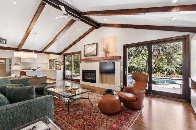640 Lake Wilhaggin Dr, Sacramento, CA 95864