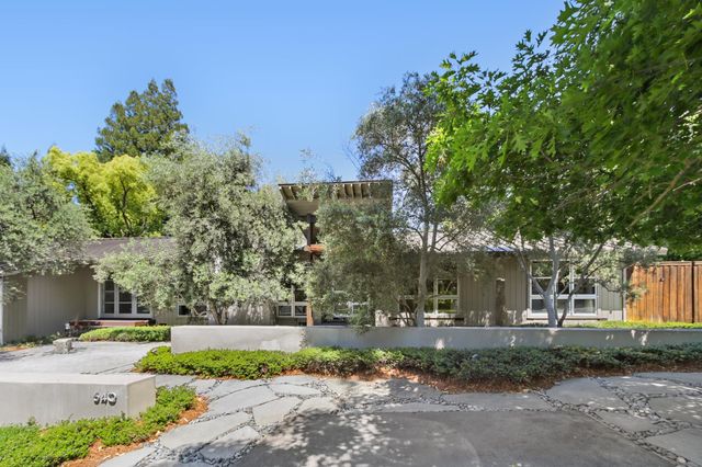 640 Lake Wilhaggin Dr, Sacramento, CA 95864