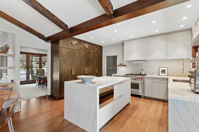 640 Lake Wilhaggin Dr, Sacramento, CA 95864