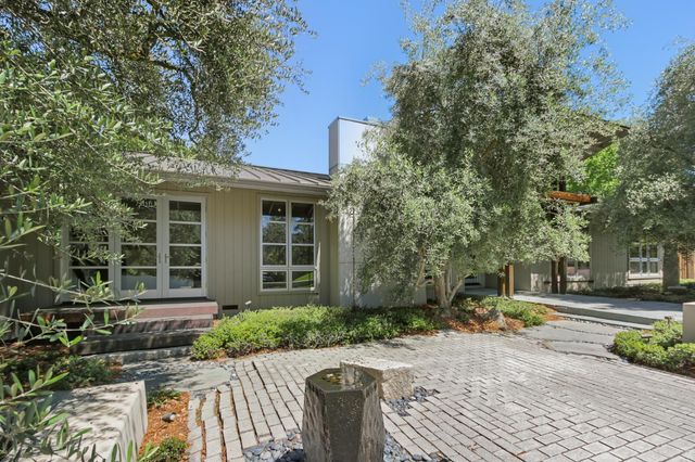 640 Lake Wilhaggin Dr, Sacramento, CA 95864
