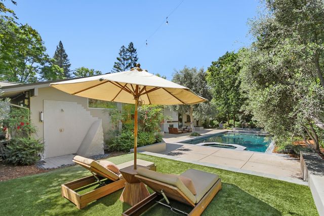 640 Lake Wilhaggin Dr, Sacramento, CA 95864