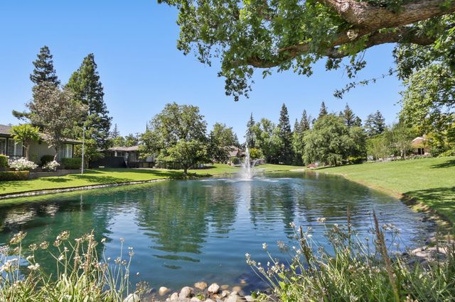 640 Lake Wilhaggin Dr, Sacramento, CA 95864