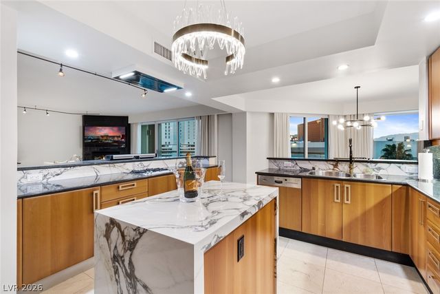 2857 Paradise Road 602, Las Vegas, NV 89109