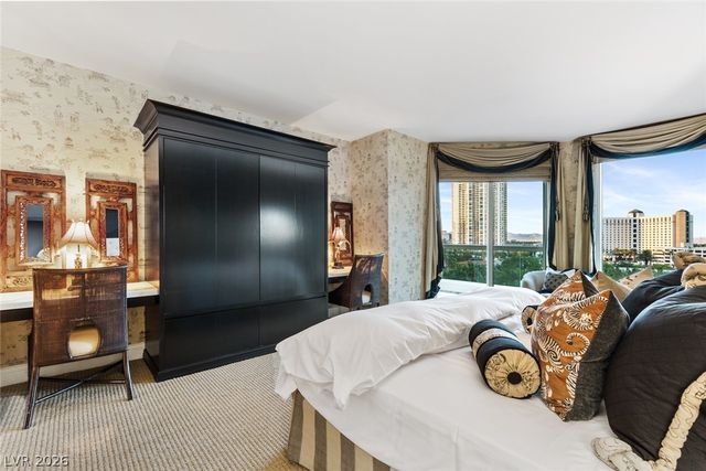 2857 Paradise Road 602, Las Vegas, NV 89109