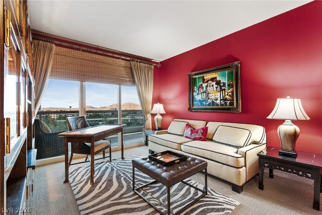 2857 Paradise Road 602, Las Vegas, NV 89109