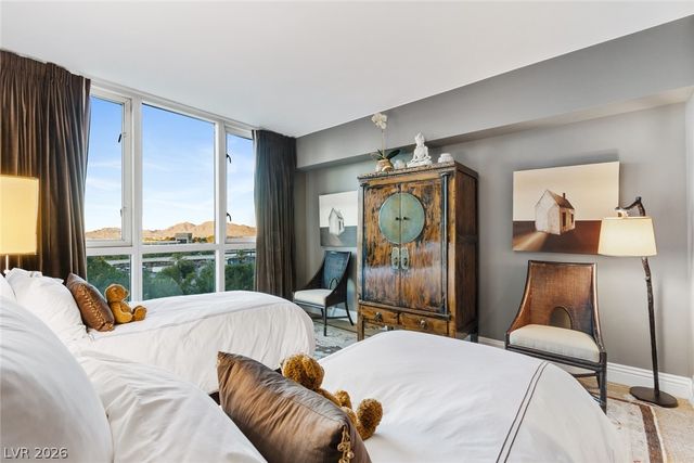 2857 Paradise Road 602, Las Vegas, NV 89109