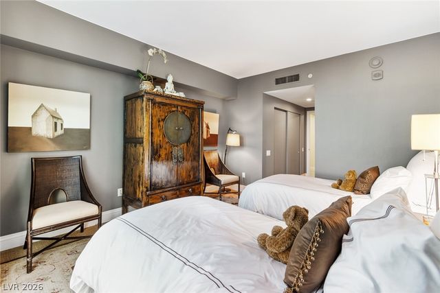 2857 Paradise Road 602, Las Vegas, NV 89109