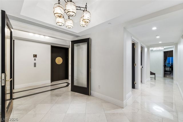 2857 Paradise Road 602, Las Vegas, NV 89109