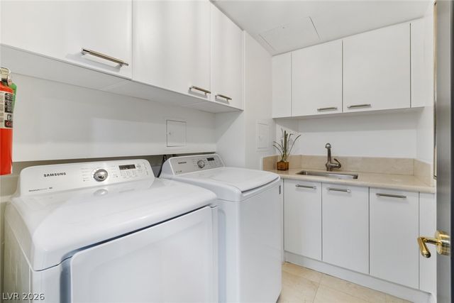 2857 Paradise Road 602, Las Vegas, NV 89109