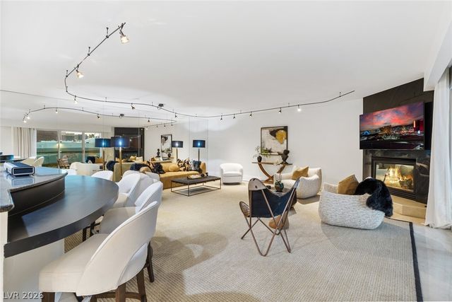2857 Paradise Road 602, Las Vegas, NV 89109