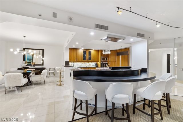 2857 Paradise Road 602, Las Vegas, NV 89109