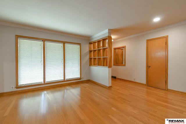 701 S Cotner Boulevard, Lincoln, NE 68510