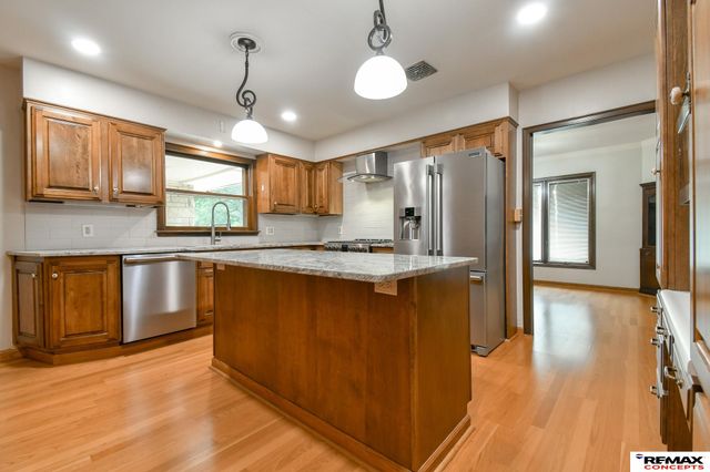 701 S Cotner Boulevard, Lincoln, NE 68510