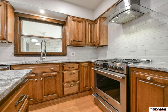 701 S Cotner Boulevard, Lincoln, NE 68510
