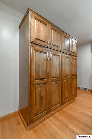 701 S Cotner Boulevard, Lincoln, NE 68510