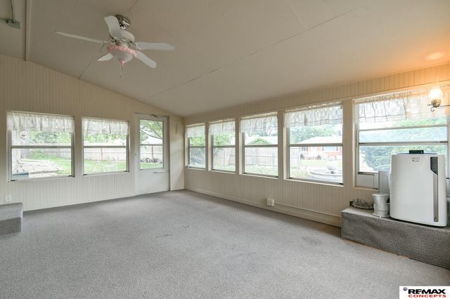 701 S Cotner Boulevard, Lincoln, NE 68510