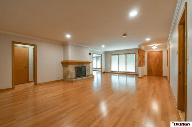 701 S Cotner Boulevard, Lincoln, NE 68510
