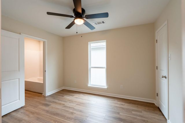 29 N Winkley Shoals Cove, Heber Springs, AR 72543