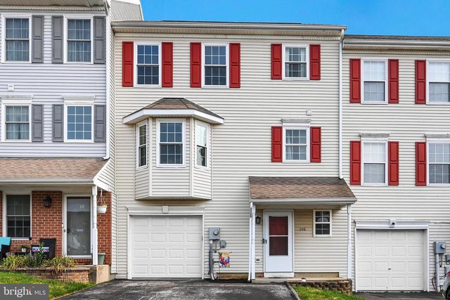 208 COUNTRY RIDGE DR, Red Lion, PA 17356